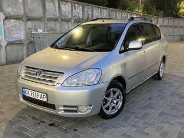 Авто Toyota Avensis Verso 2002 № 7749884