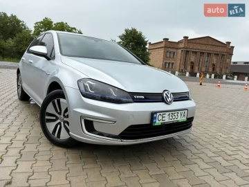 Авто Volkswagen E-Golf 2015 № 7749974