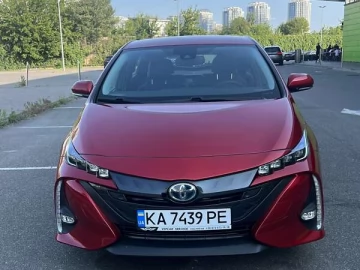 Авто Toyota Prius Prime 2017 № 7750050