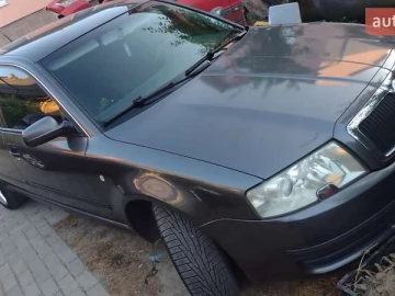 Авто Skoda Superb 2004 № 7750126