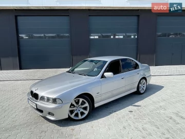 Авто BMW 5 Series 2001 № 7750192