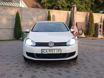 Авто Volkswagen Golf 2010 № 7750200