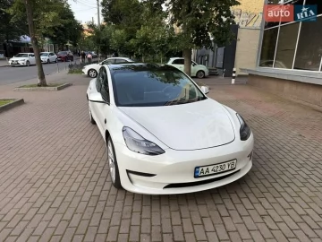 Авто Tesla Model 3 2021 № 7750323