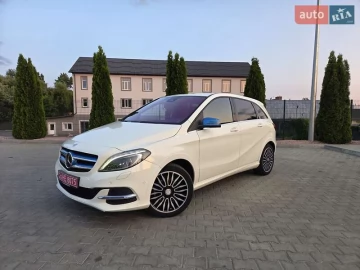 Авто Mercedes B-Class 2015 № 7750373