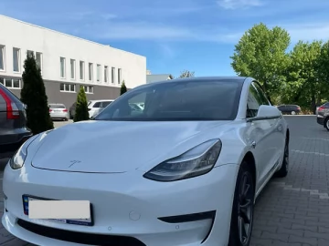 Авто Tesla Model 3 2020 № 7750395