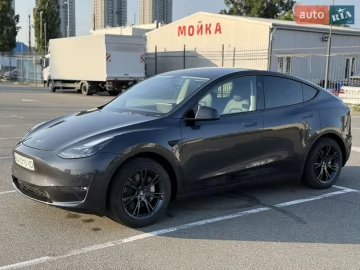 Авто Tesla Model Y 2024 № 7750441