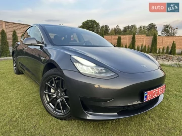Авто Tesla Model 3 2019 № 7750622