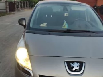 Авто Peugeot 5008 2010 № 7750761