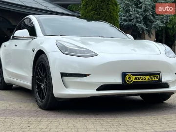 Авто Tesla Model 3 2017 № 7750804