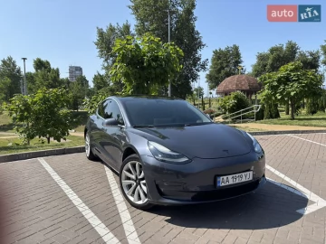 Авто Tesla Model 3 2019 № 7750806