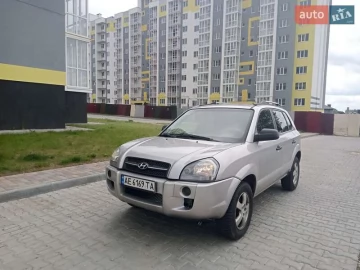 Авто Hyundai Tucson 2004 № 7751027