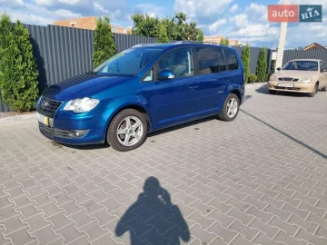 Авто Volkswagen Touran 2008 № 7751041