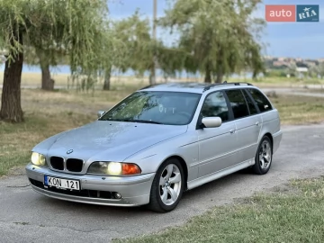 Авто BMW 5 Series 2001 № 7751175