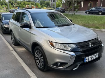 Авто Mitsubishi Outlander 2019 № 7751730