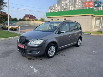 Авто Volkswagen Touran 2007 № 7752067