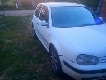 Авто Volkswagen Golf 2000 № 7752402