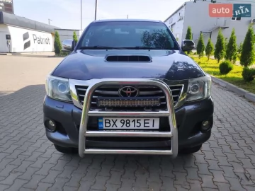 Авто Toyota Hilux 2012 № 7752640