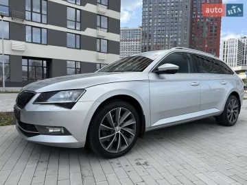 Авто Skoda Superb 2020 № 7752686