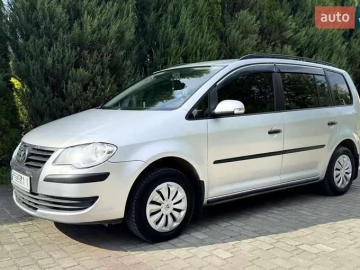 Авто Volkswagen Touran 2008 № 7752898