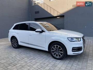 Авто Audi Q7 2016 № 7753104