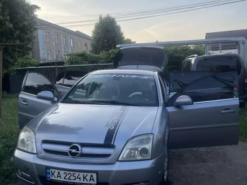 Авто Opel Signum 2003 № 7753150