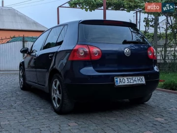 Авто Volkswagen Golf 2005 № 7753160