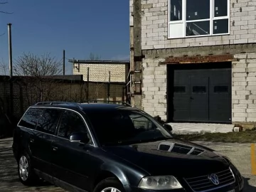 Авто Volkswagen Passat 2004 № 7753187