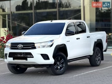 Авто Toyota Hilux 2019 № 7753311