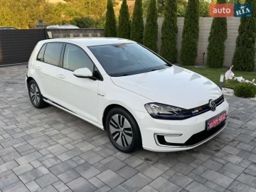 Авто Volkswagen E-Golf 2014 № 7753465