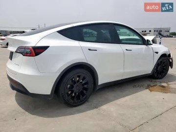 Авто Tesla Model Y 2021 № 7753564