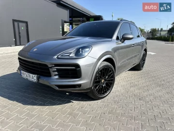 Авто Porsche Cayenne 2019 № 7753735
