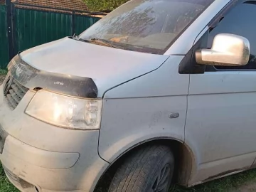 Авто Volkswagen Transporter 2006 № 7753951