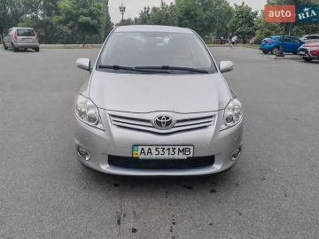 Авто Toyota Auris 2012 № 7754000