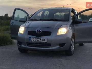 Авто Toyota Yaris 2006 № 7754123
