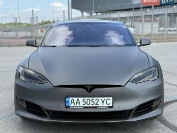 Авто Tesla Model S 2018 № 7754392