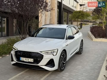 Авто Audi E-Tron 2022 № 7754419