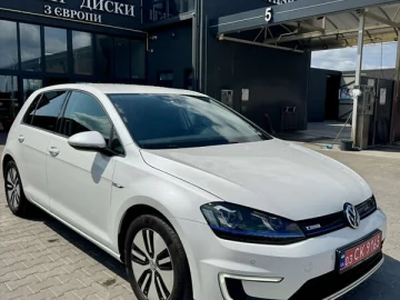 Авто Volkswagen E-Golf 2014 № 7754525