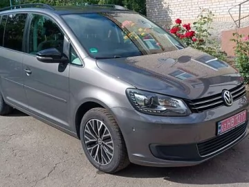 Авто Volkswagen Touran 2010 № 7755217
