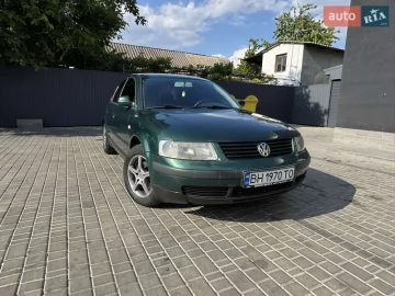 Авто Volkswagen Passat 2000 № 7755419