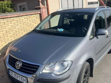 Авто Volkswagen Touran 2007 № 7755497