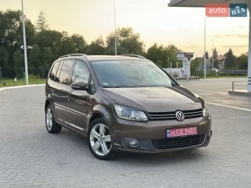 Авто Volkswagen Touran 2011 № 7755586