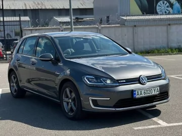 Авто Volkswagen E-Golf 2017 № 7755587