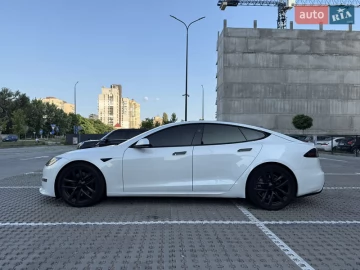 Авто Tesla Model S 2023 № 7755824