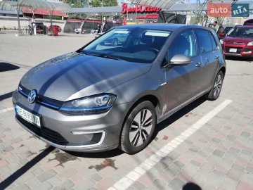 Авто Volkswagen E-Golf 2015 № 7755842
