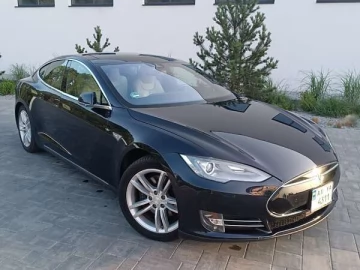 Авто Tesla Model S 2015 № 7756004