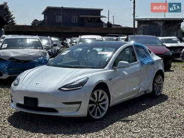 Авто Tesla Model 3 2019 № 7756496