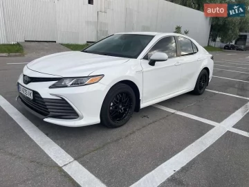 Авто Toyota Camry 2021 № 7756523