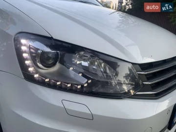 Авто Volkswagen Polo 2016 № 7756624