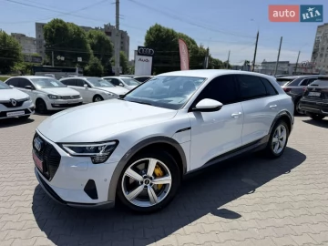 Авто Audi E-Tron 2023 № 7756892