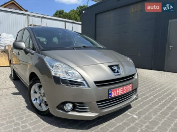 Авто Peugeot 5008 2012 № 7757004